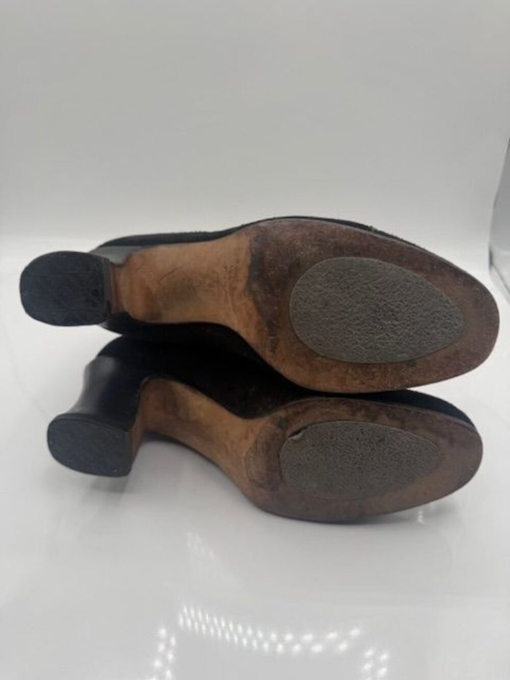 Vintage Anne Klein Italy Women's Black Suede Heeled Booties Size 8 - Picture 6 of 8